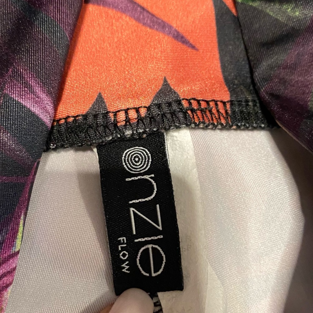 ONZIE high waisted mesh leggings S/M - Picture 3 of 5